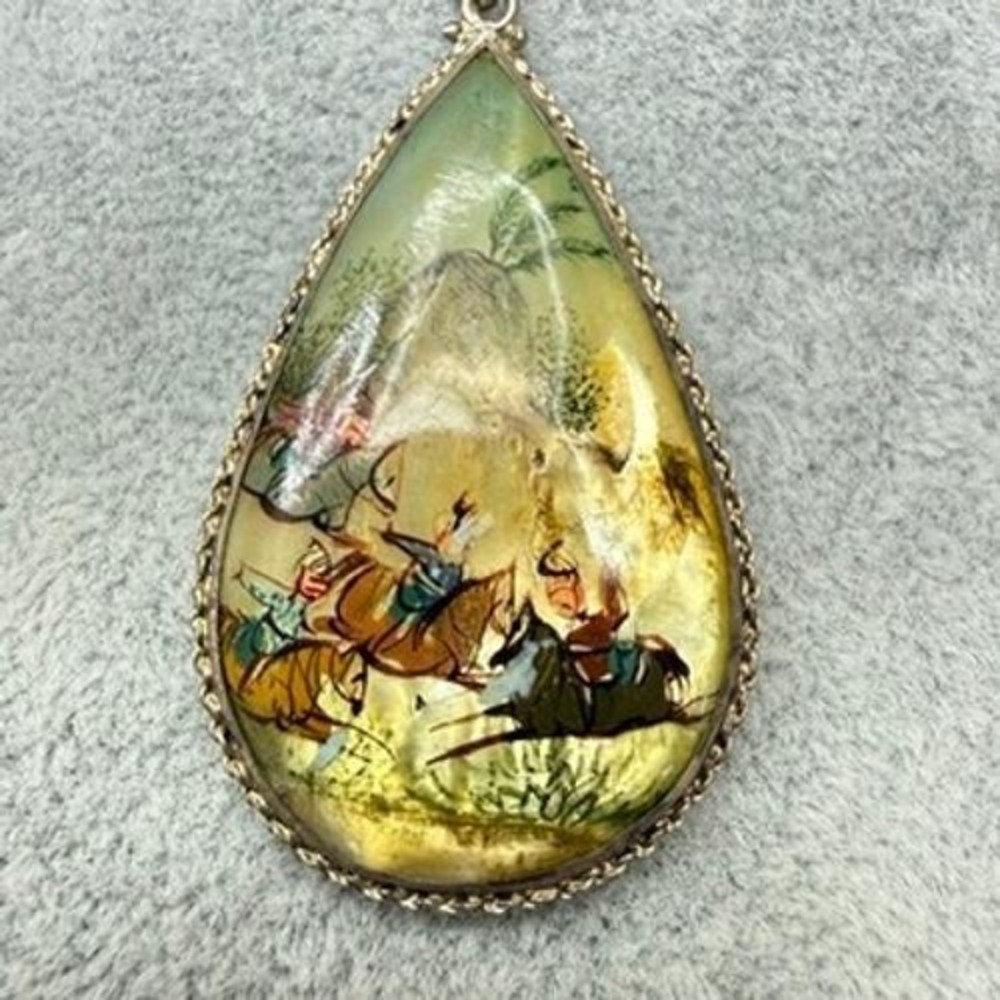 Vintage Persian Mother of Pearl Pendant Necklace Hand Painted Reversible 20" - Picture 4 of 13